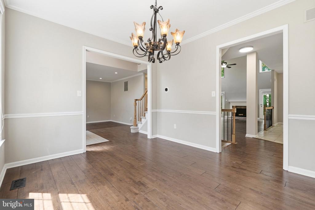 12106 QUICK FOX LANE