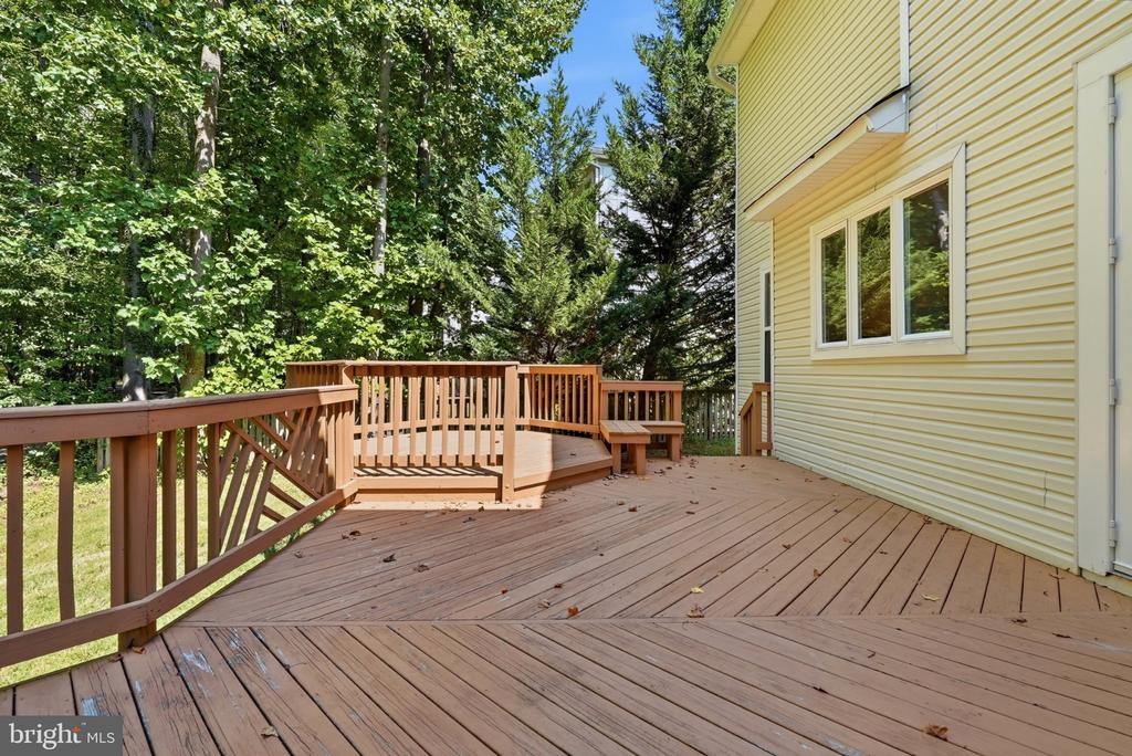12106 QUICK FOX LANE