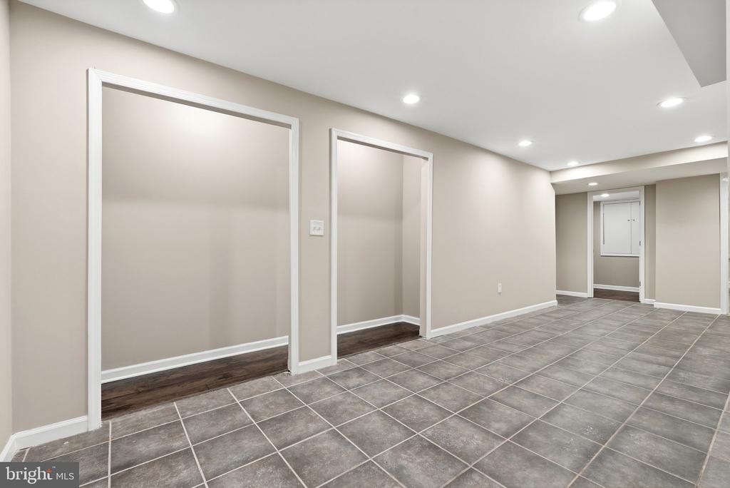 12106 QUICK FOX LANE