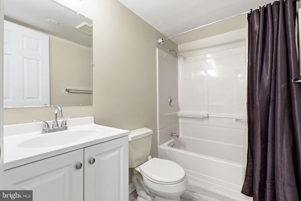 12106 QUICK FOX LANE