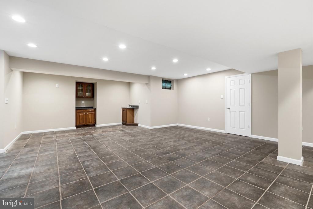 12106 QUICK FOX LANE