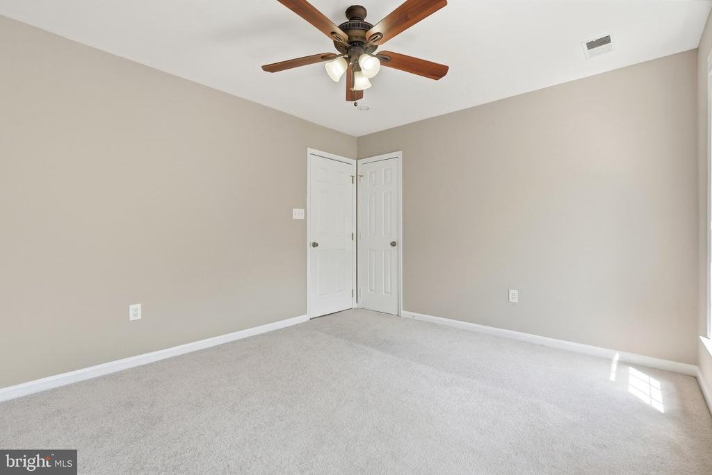 12106 QUICK FOX LANE