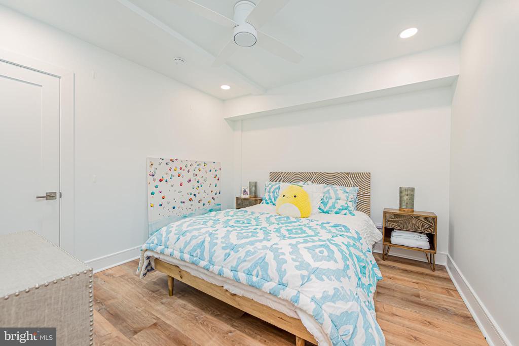 404 143RD STREET 23