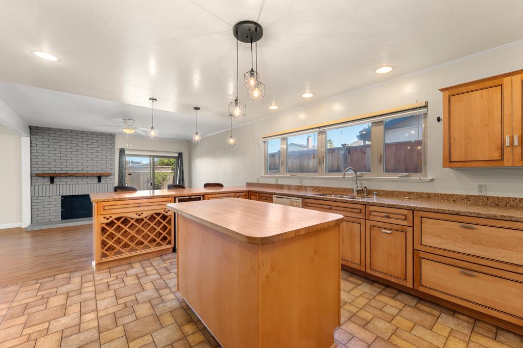 685 FARAONE Drive