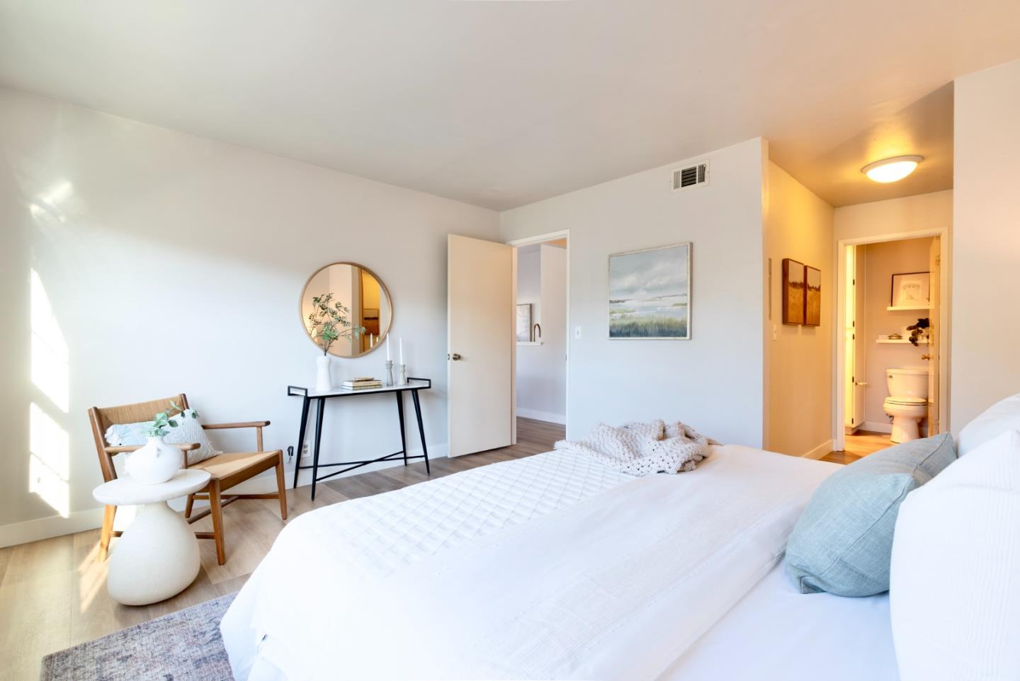 1646 Via Laguna