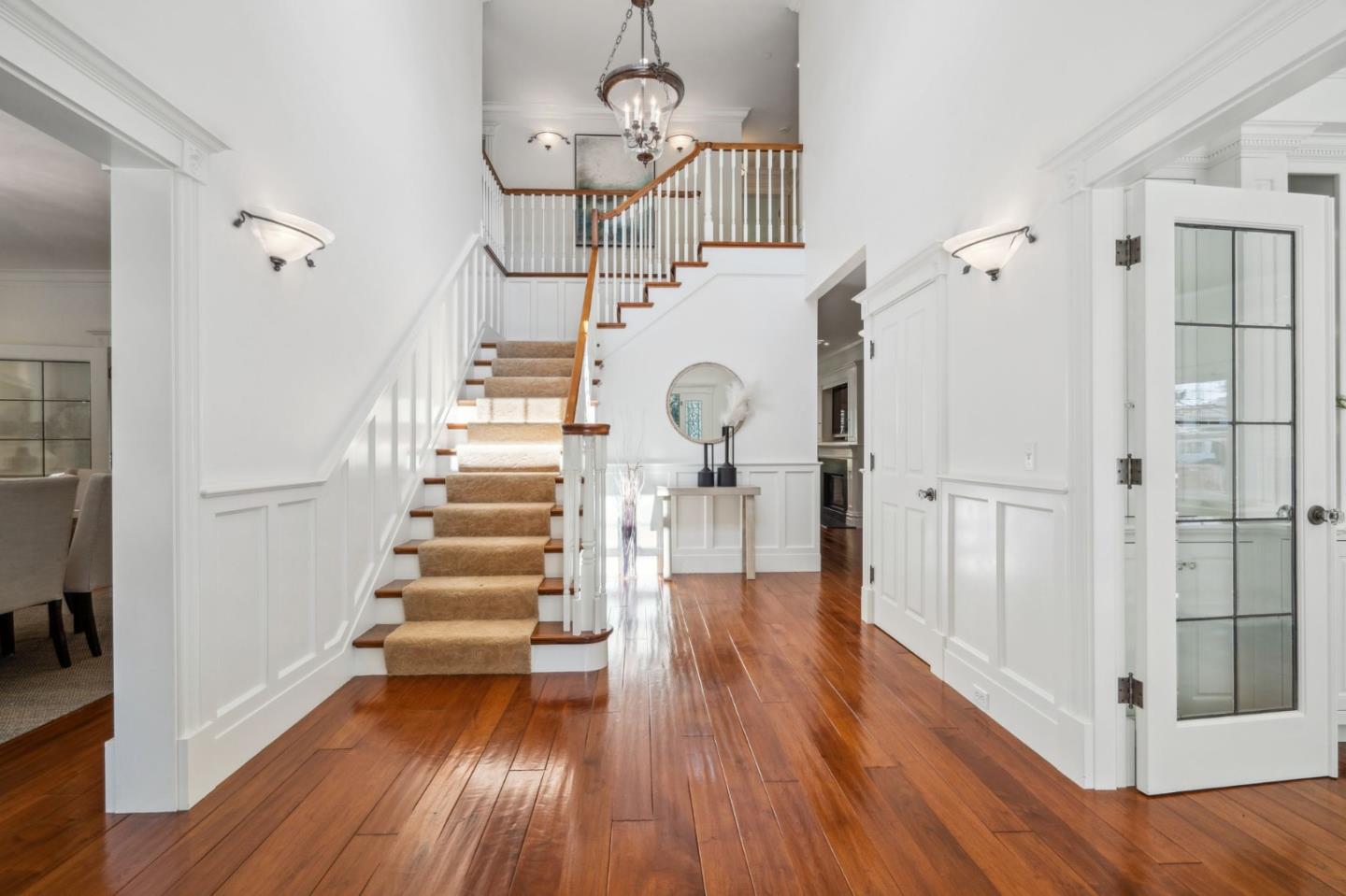 2908 Eaton AVE