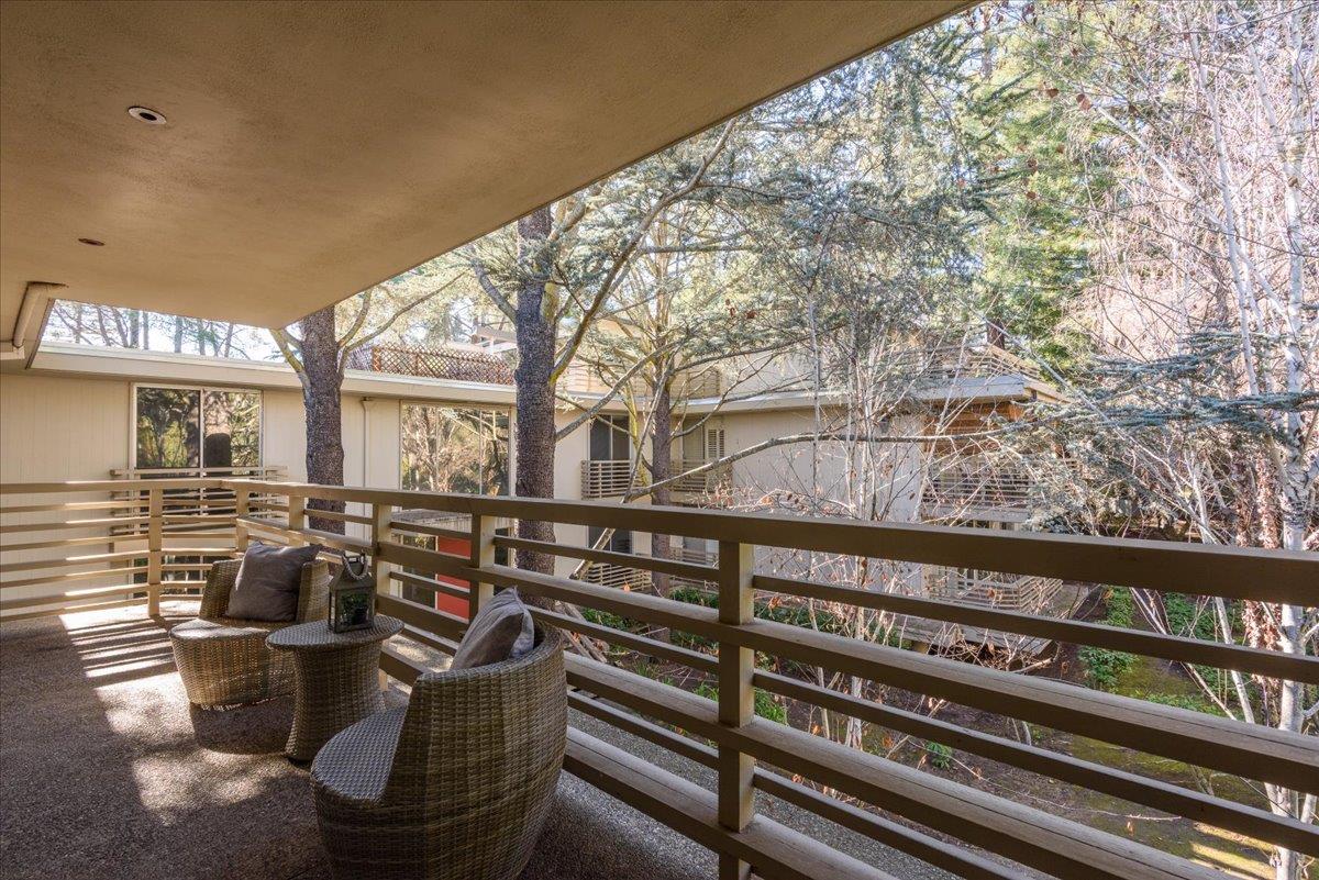 1100 Sharon Park DR 13