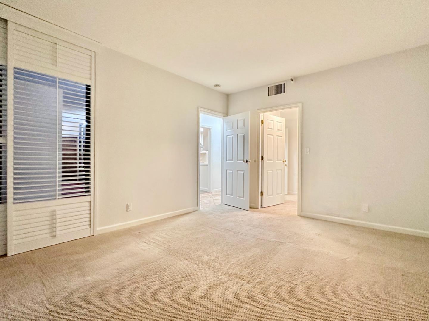 555 Laurel AVE 527