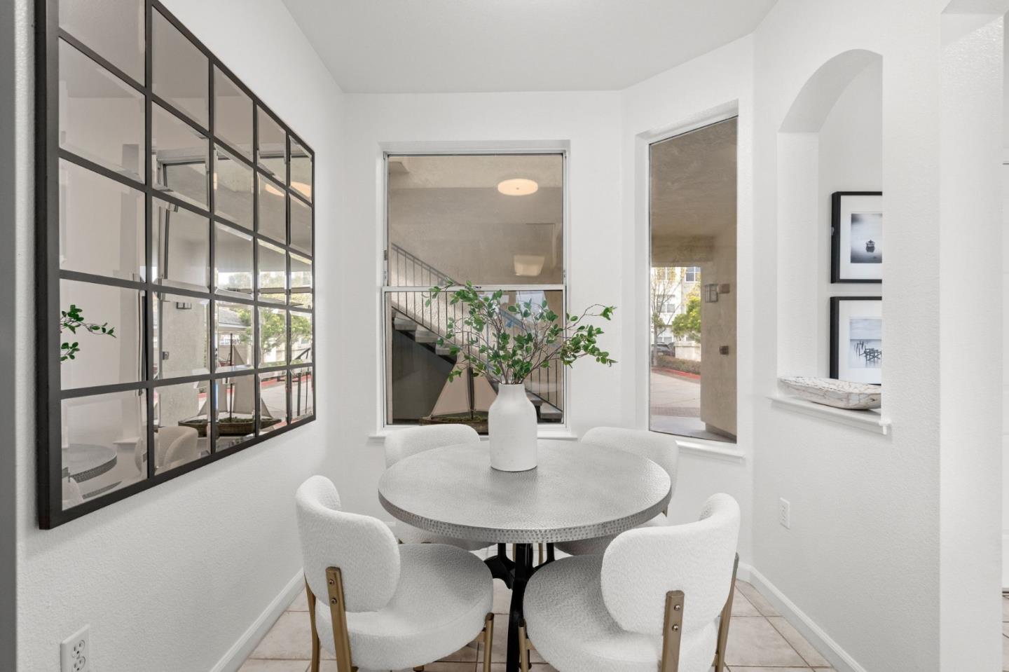 300 Baltic CIR 306