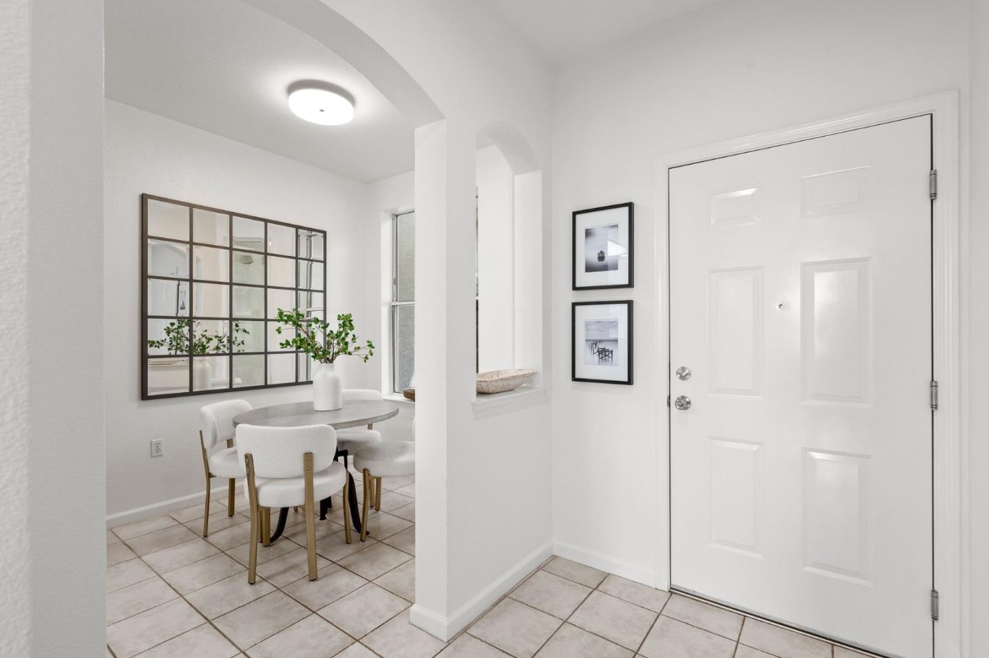 300 Baltic CIR 306