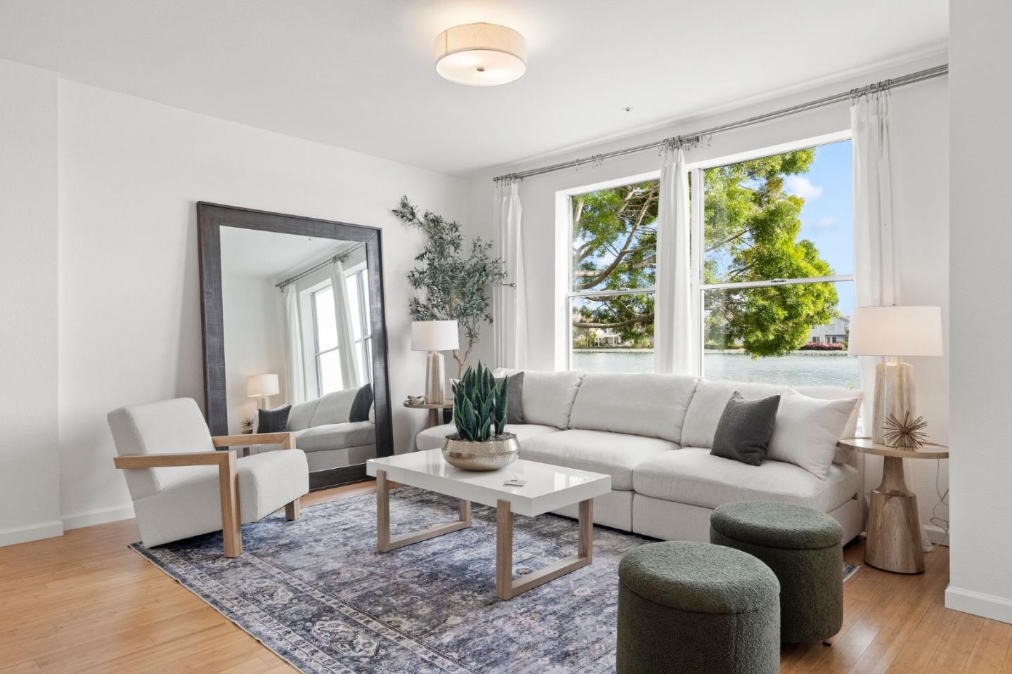 300 Baltic CIR 306