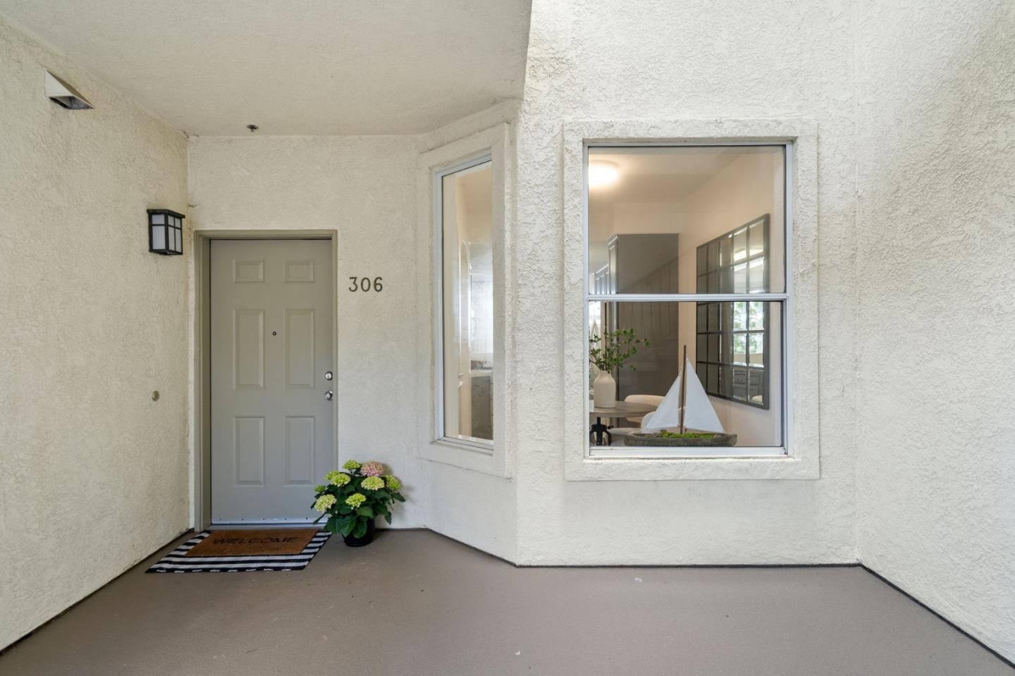 300 Baltic CIR 306