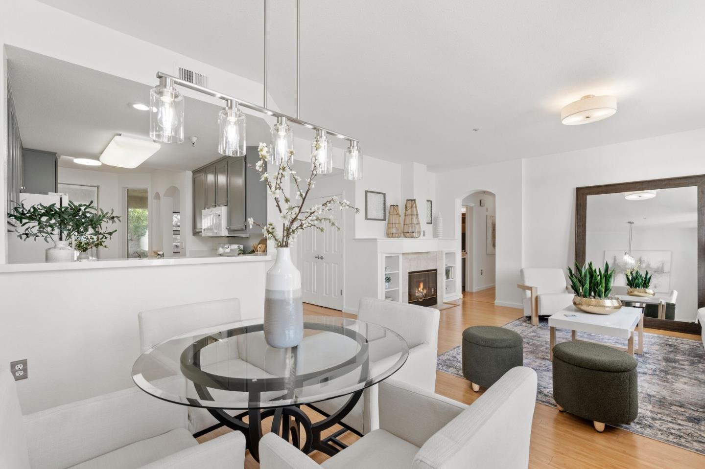 300 Baltic CIR 306