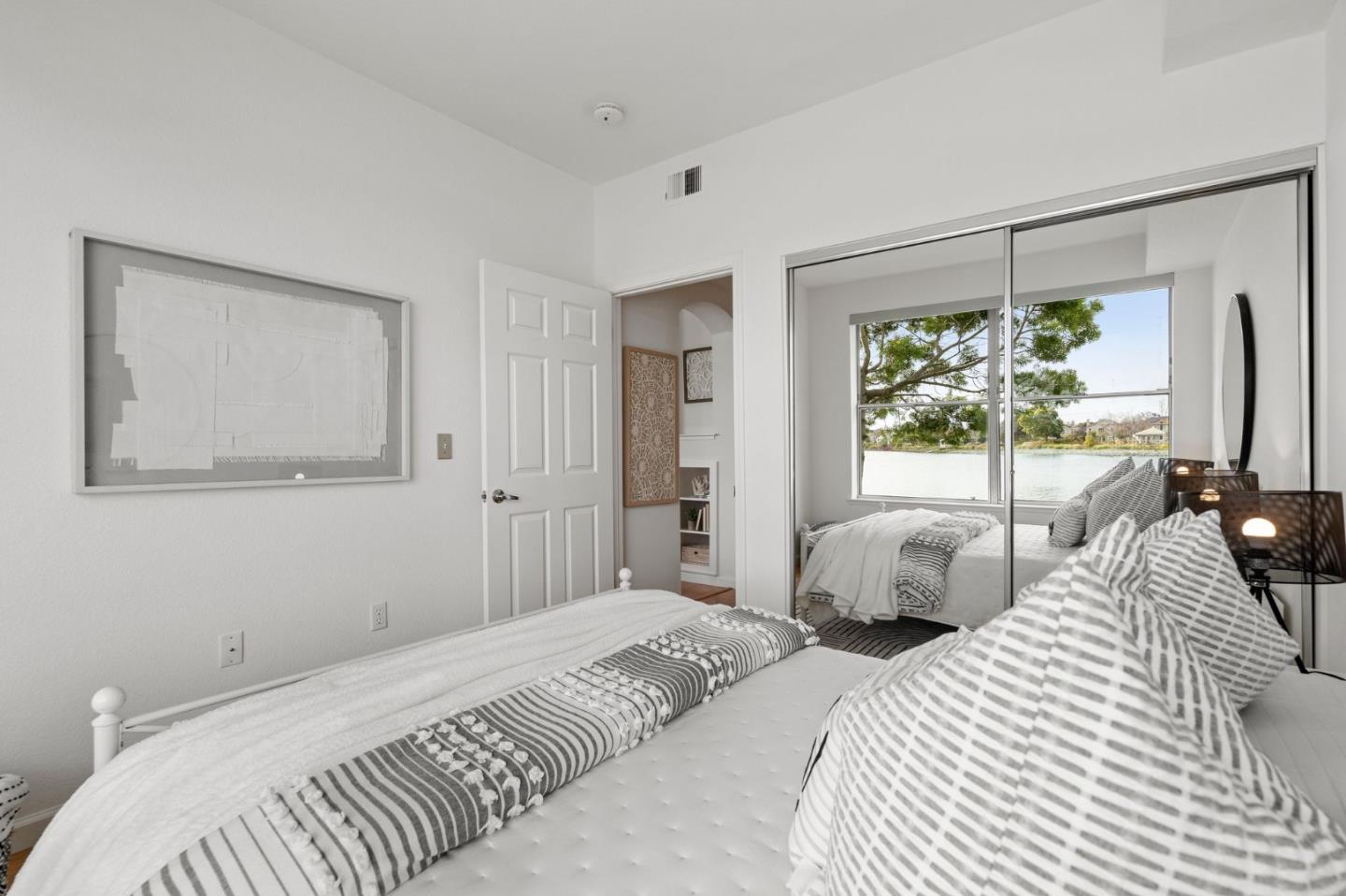 300 Baltic CIR 306