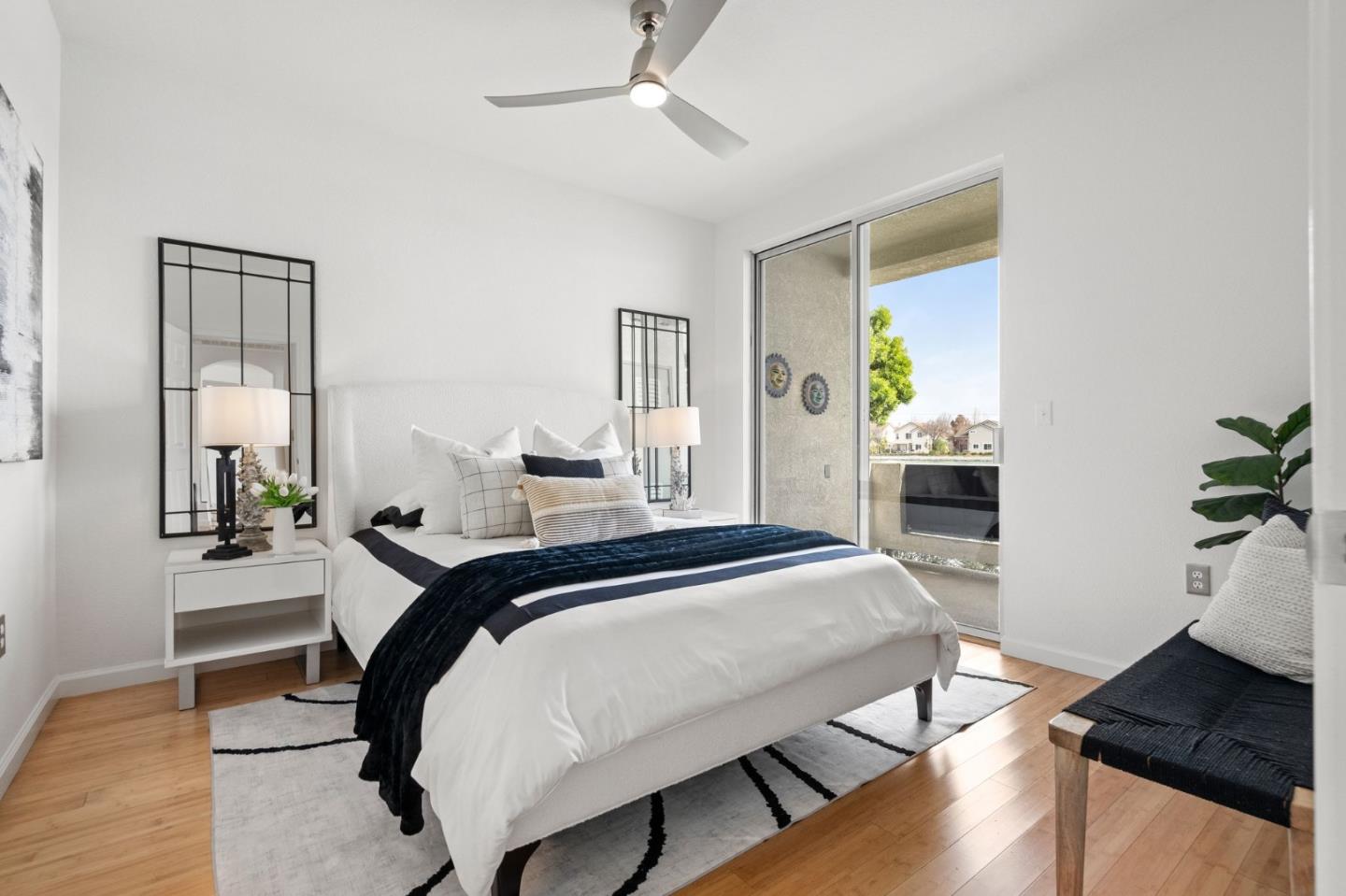 300 Baltic CIR 306