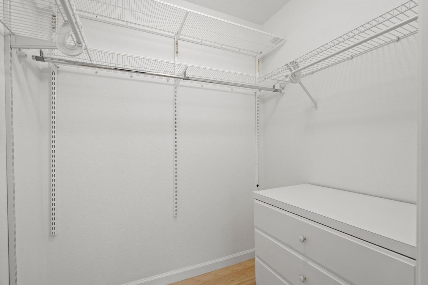300 Baltic CIR 306