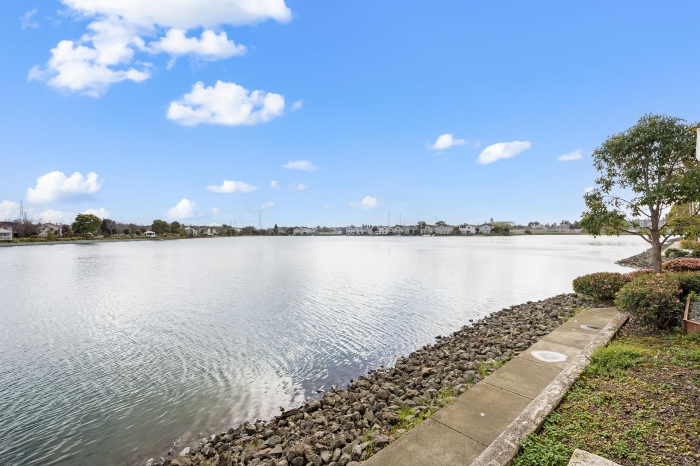 300 Baltic CIR 306