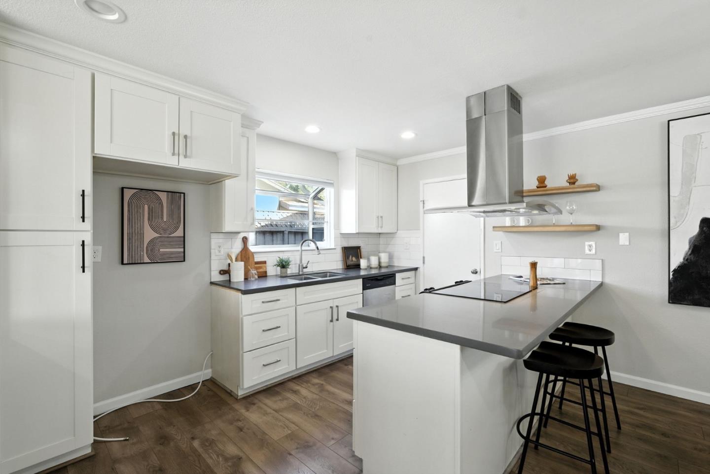 1297 Chesbro WAY