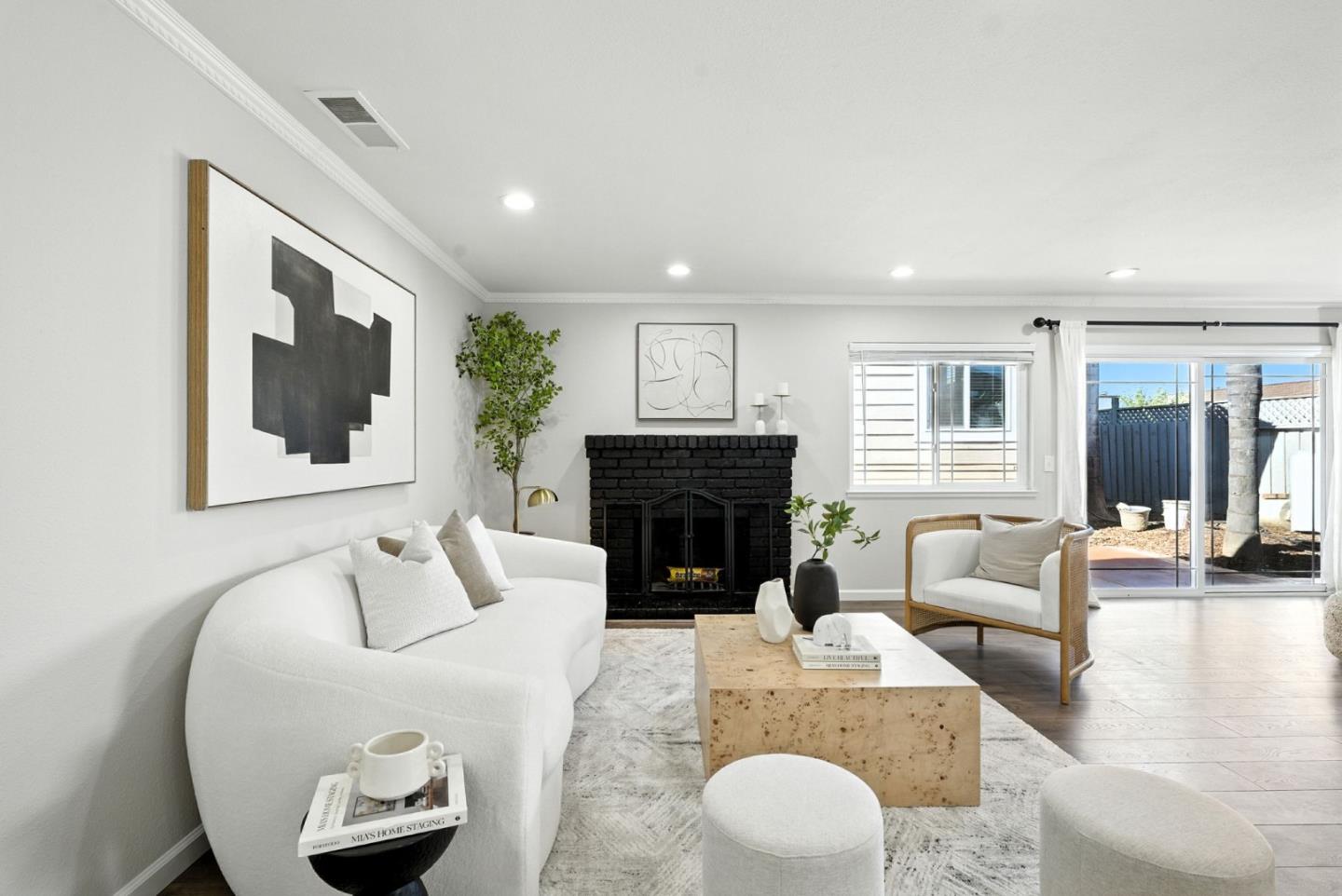 1297 Chesbro WAY