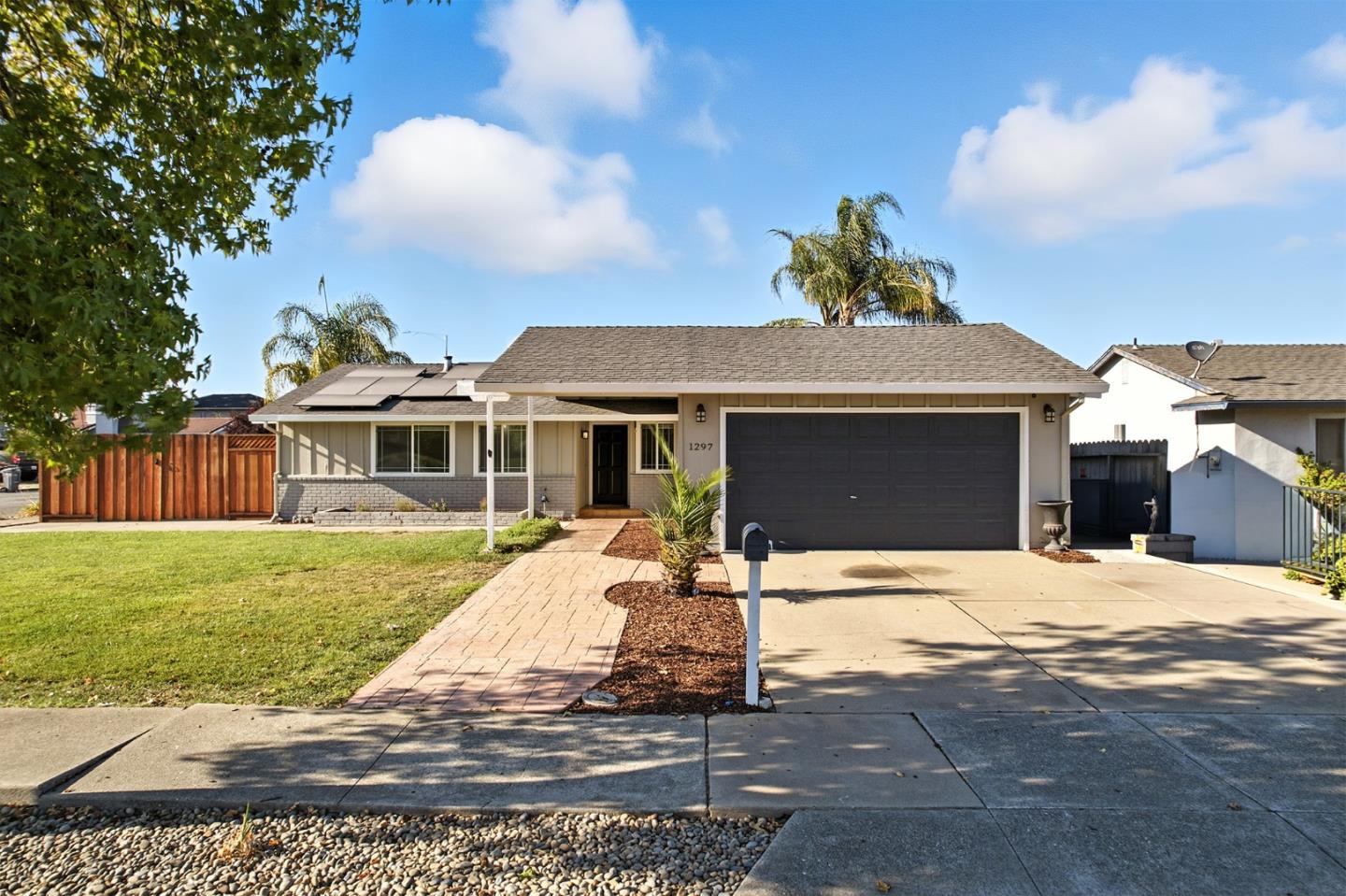 1297 Chesbro WAY