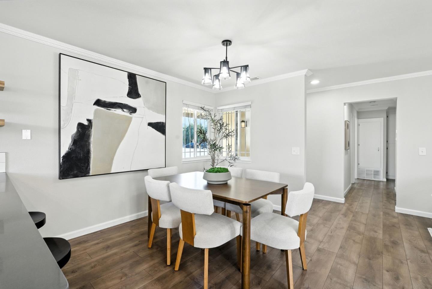 1297 Chesbro WAY