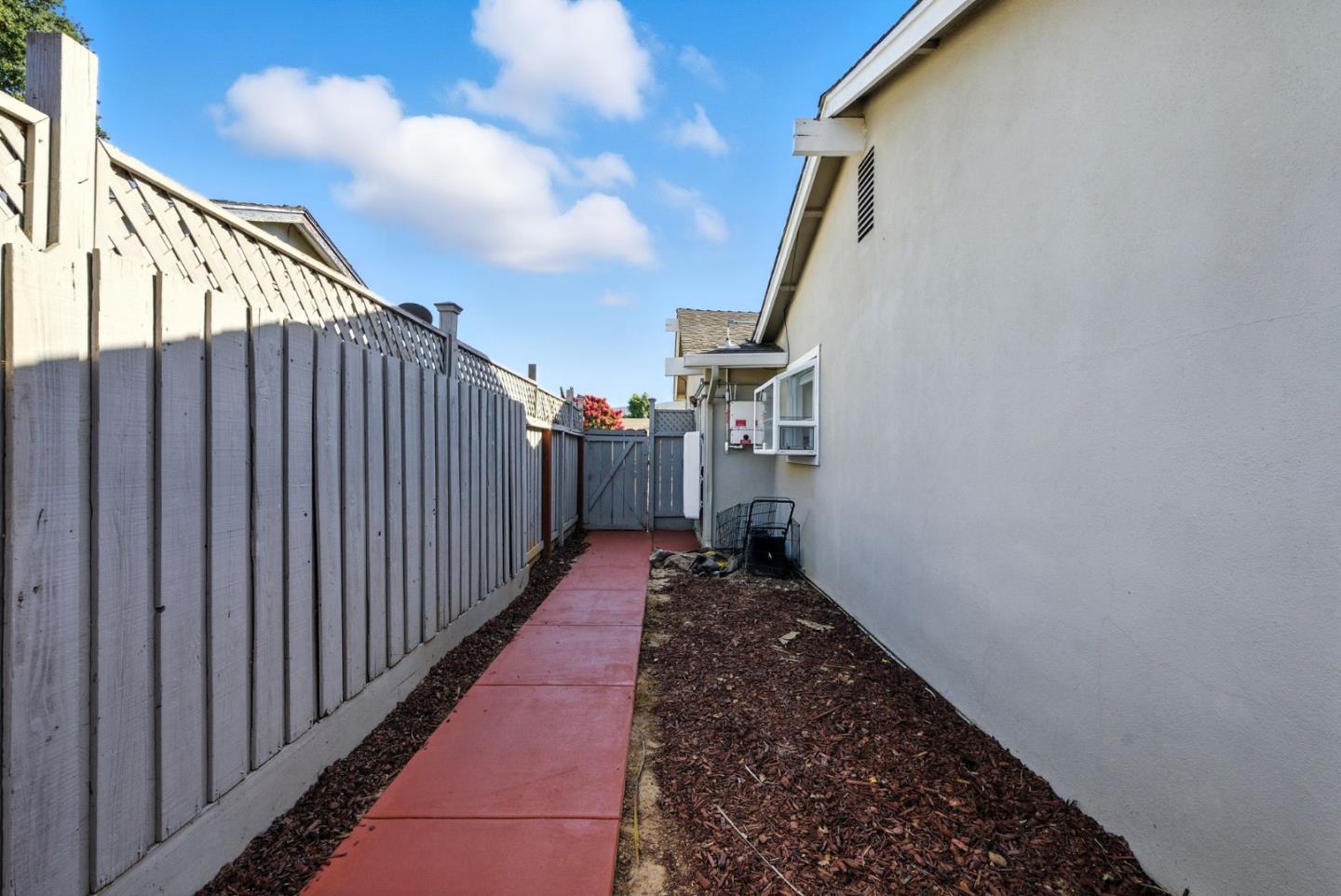 1297 Chesbro WAY