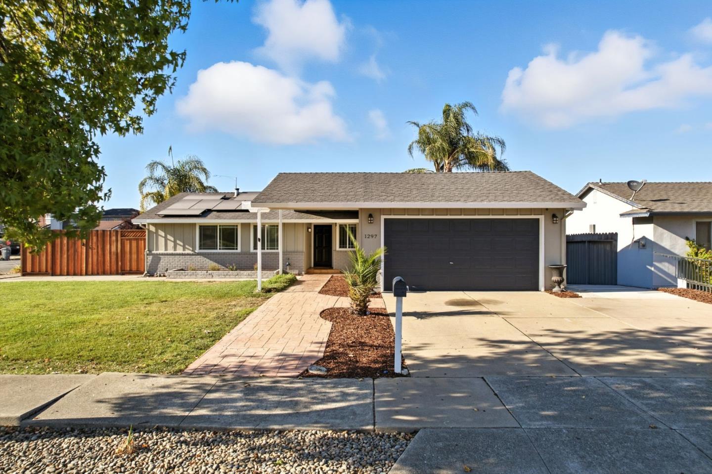 1297 Chesbro WAY