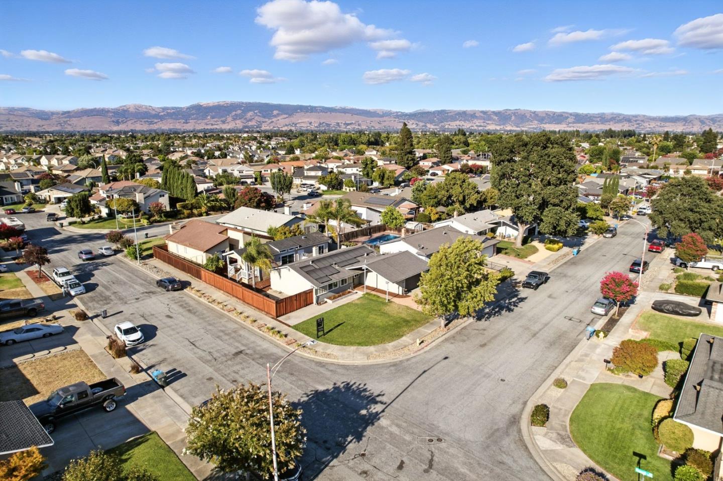 1297 Chesbro WAY