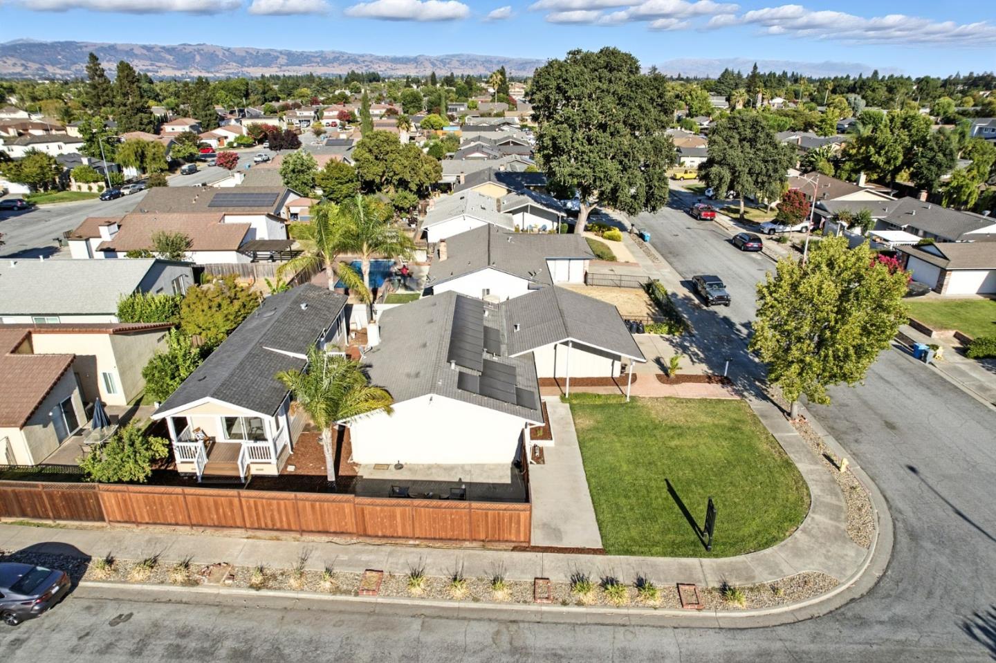 1297 Chesbro WAY