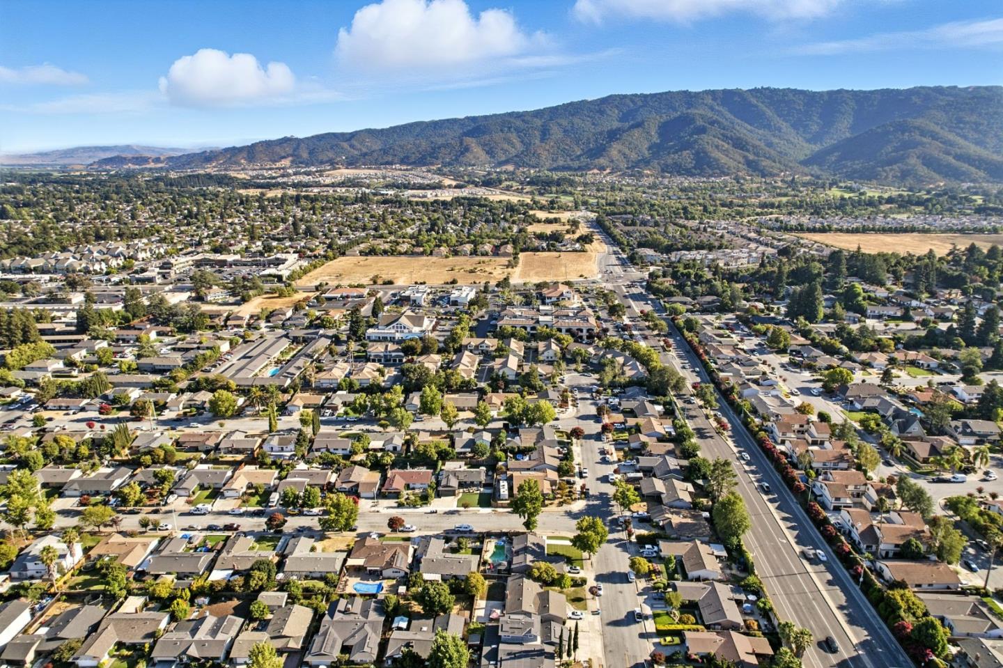 1297 Chesbro WAY