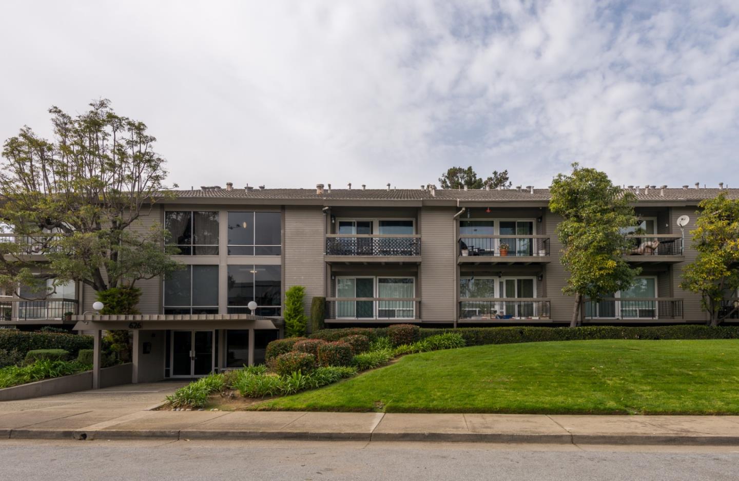 626 Mariners Island BLVD 206