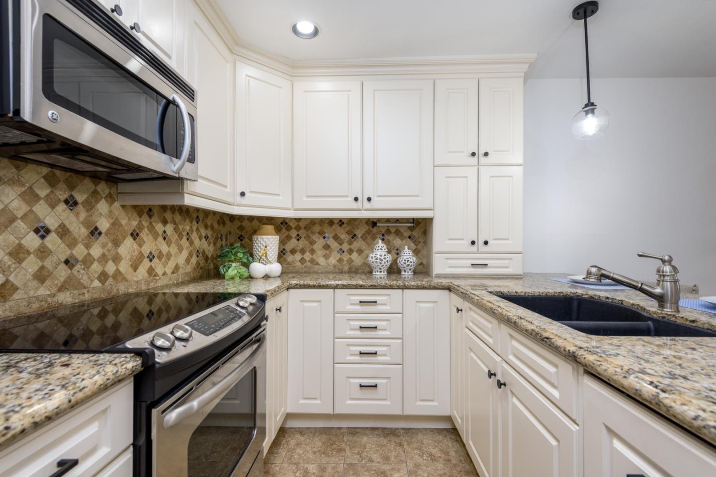 626 Mariners Island BLVD 206