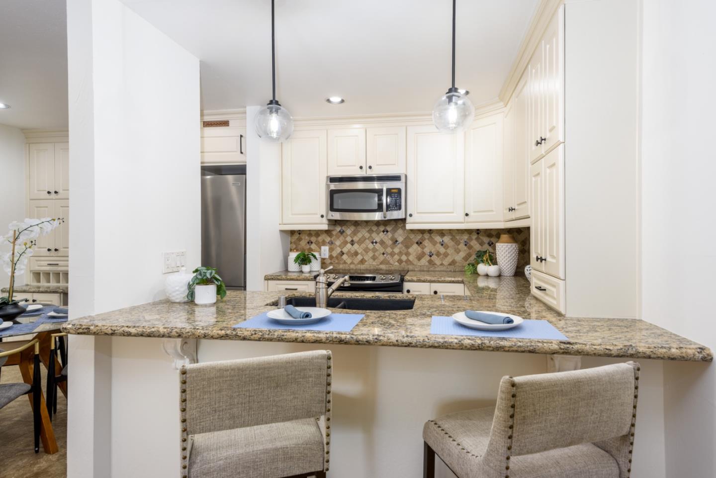 626 Mariners Island BLVD 206