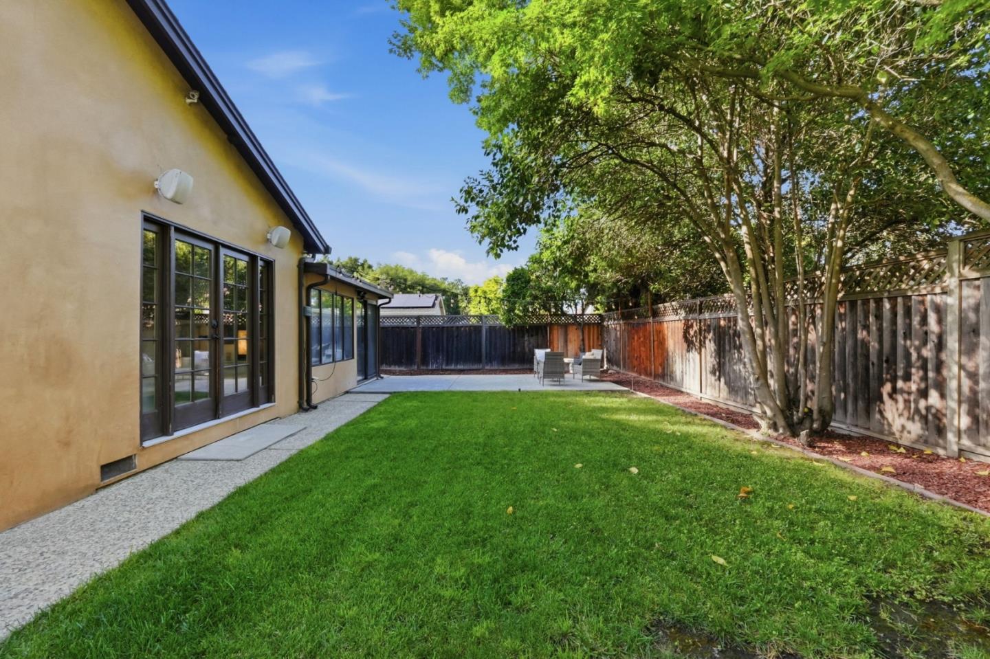 4276 Lynfield Lane