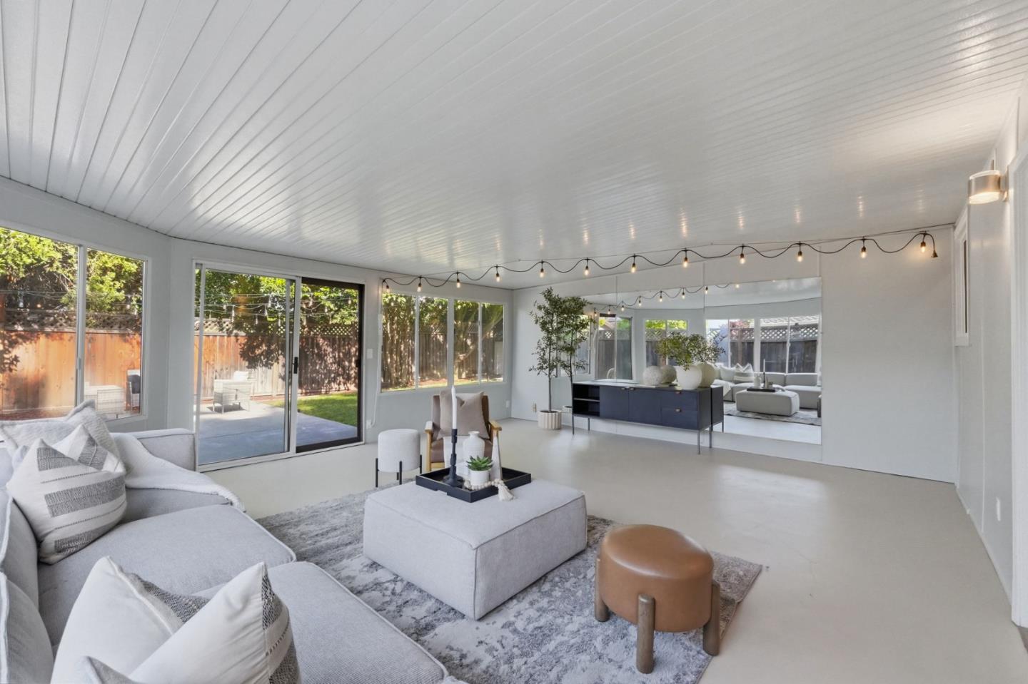 4276 Lynfield Lane