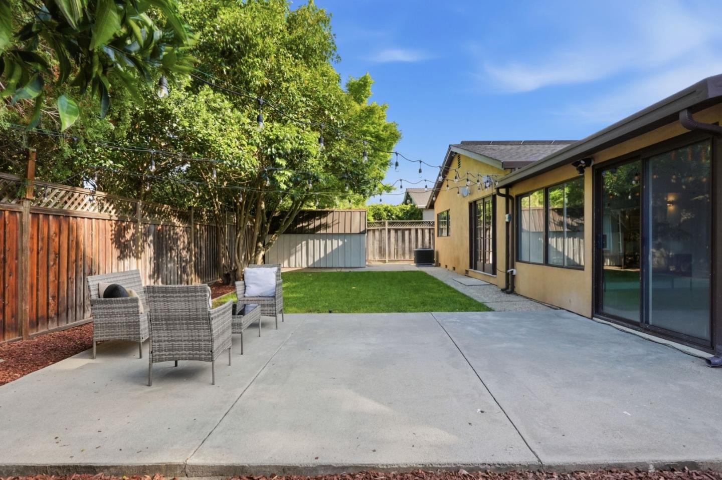 4276 Lynfield Lane