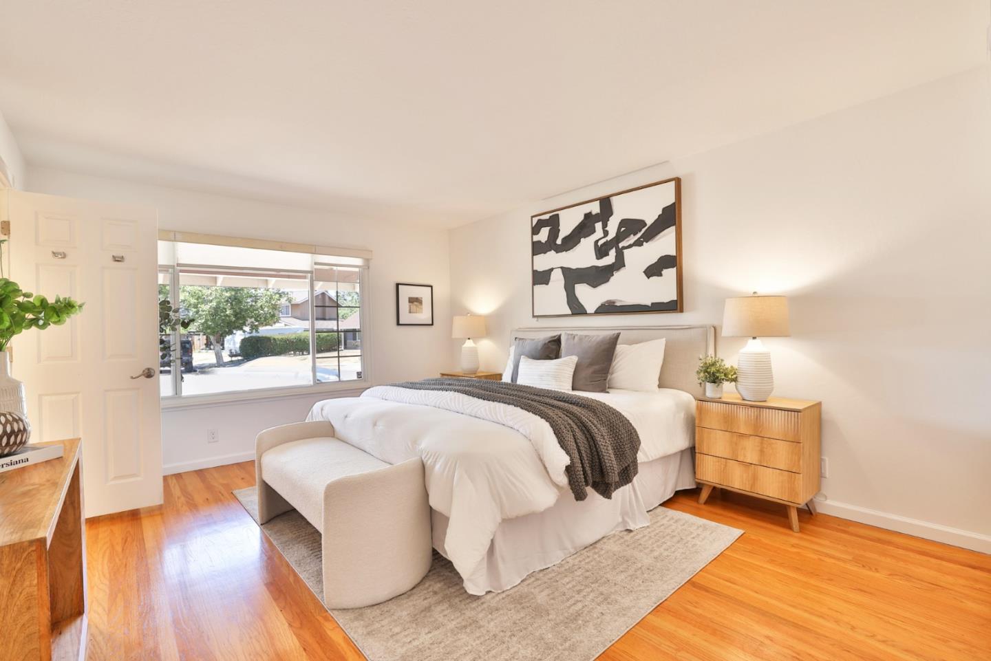 2984 Via Del Sol