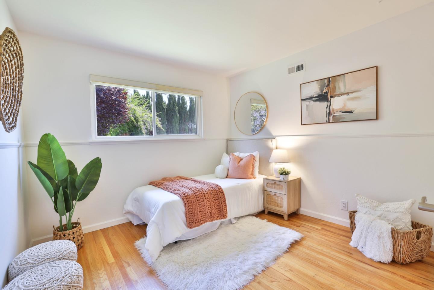 2984 Via Del Sol