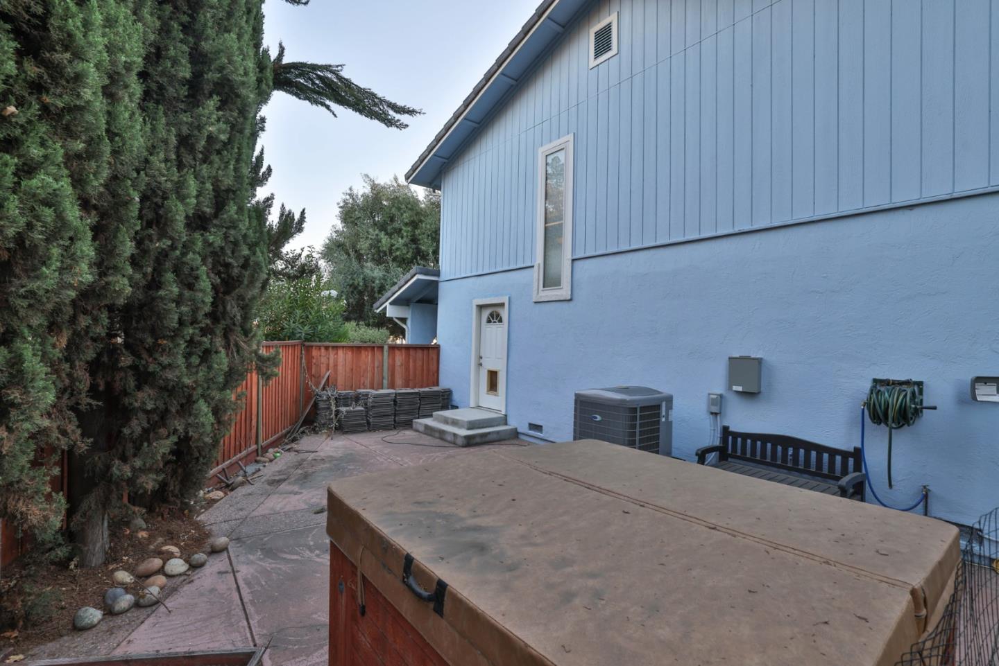 109 Juneberry CT