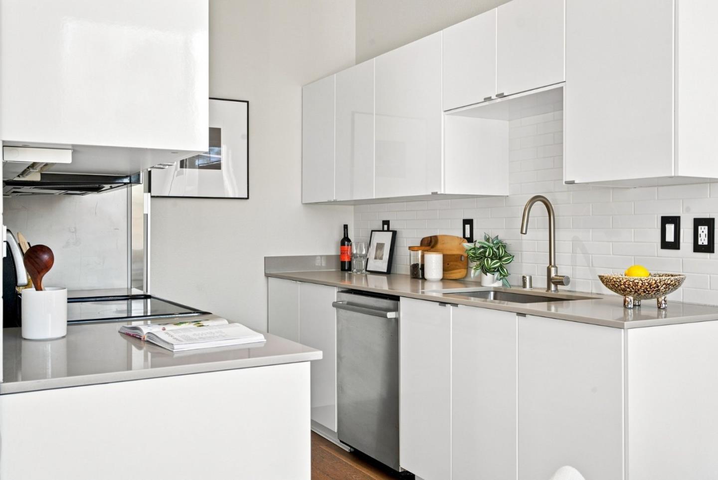 199 Shoreline CT