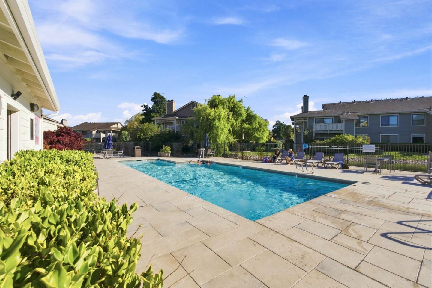 199 Shoreline CT