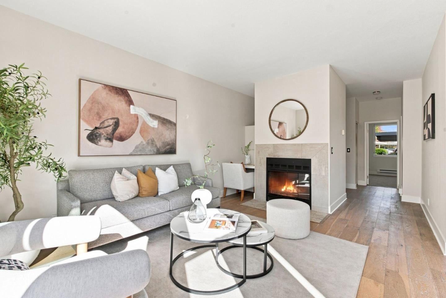 199 Shoreline CT