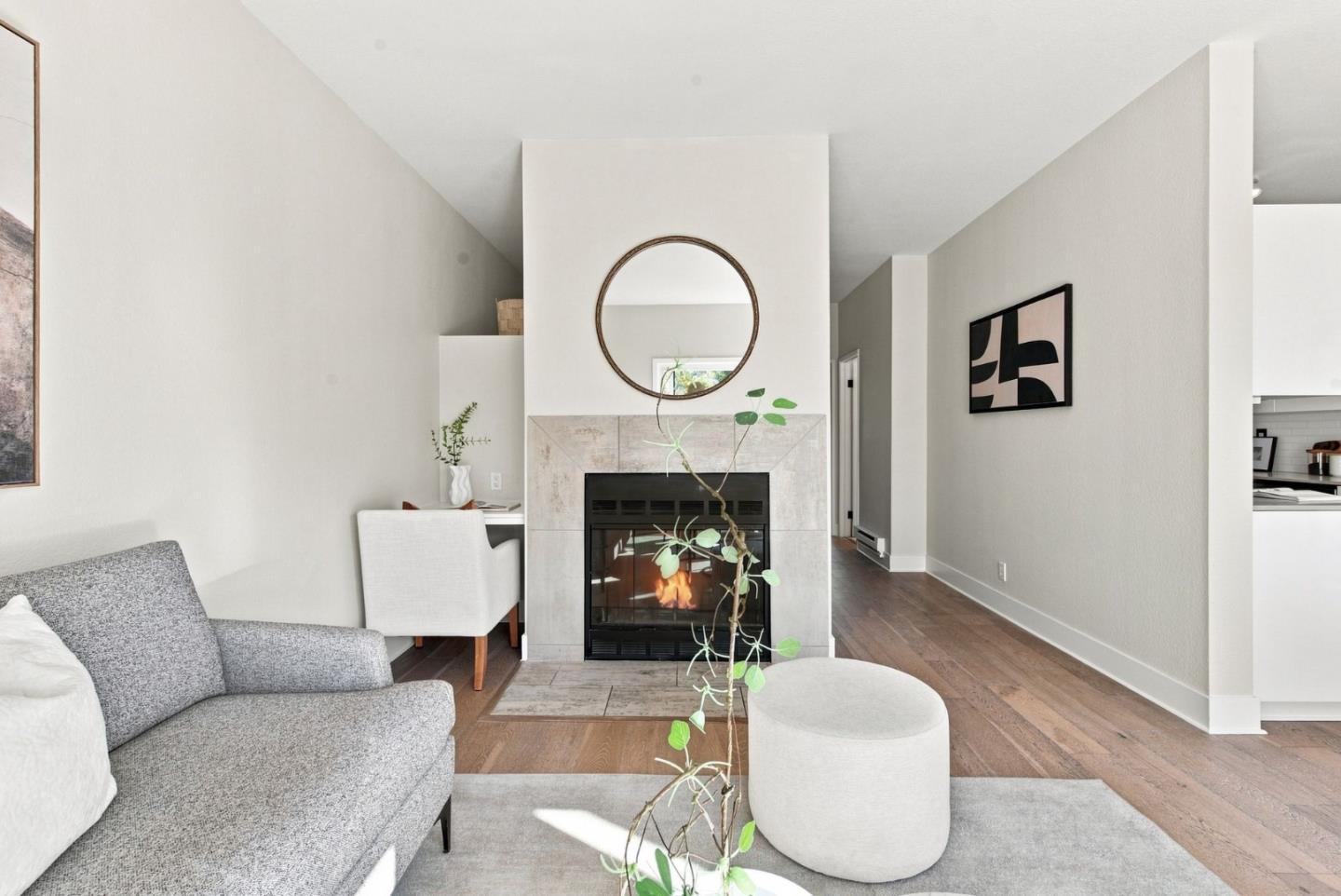 199 Shoreline CT