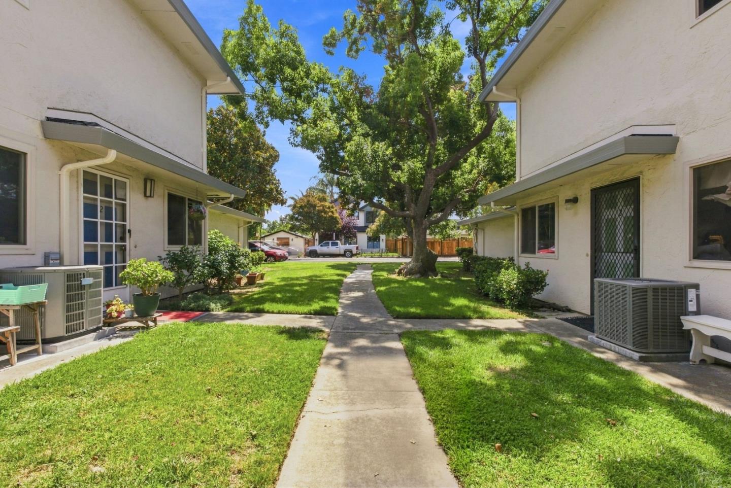 243 E Latimer AVE 4