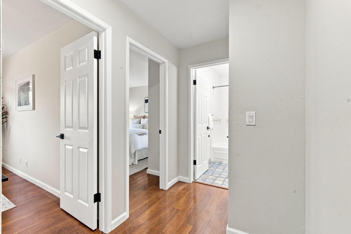 243 E Latimer AVE 4