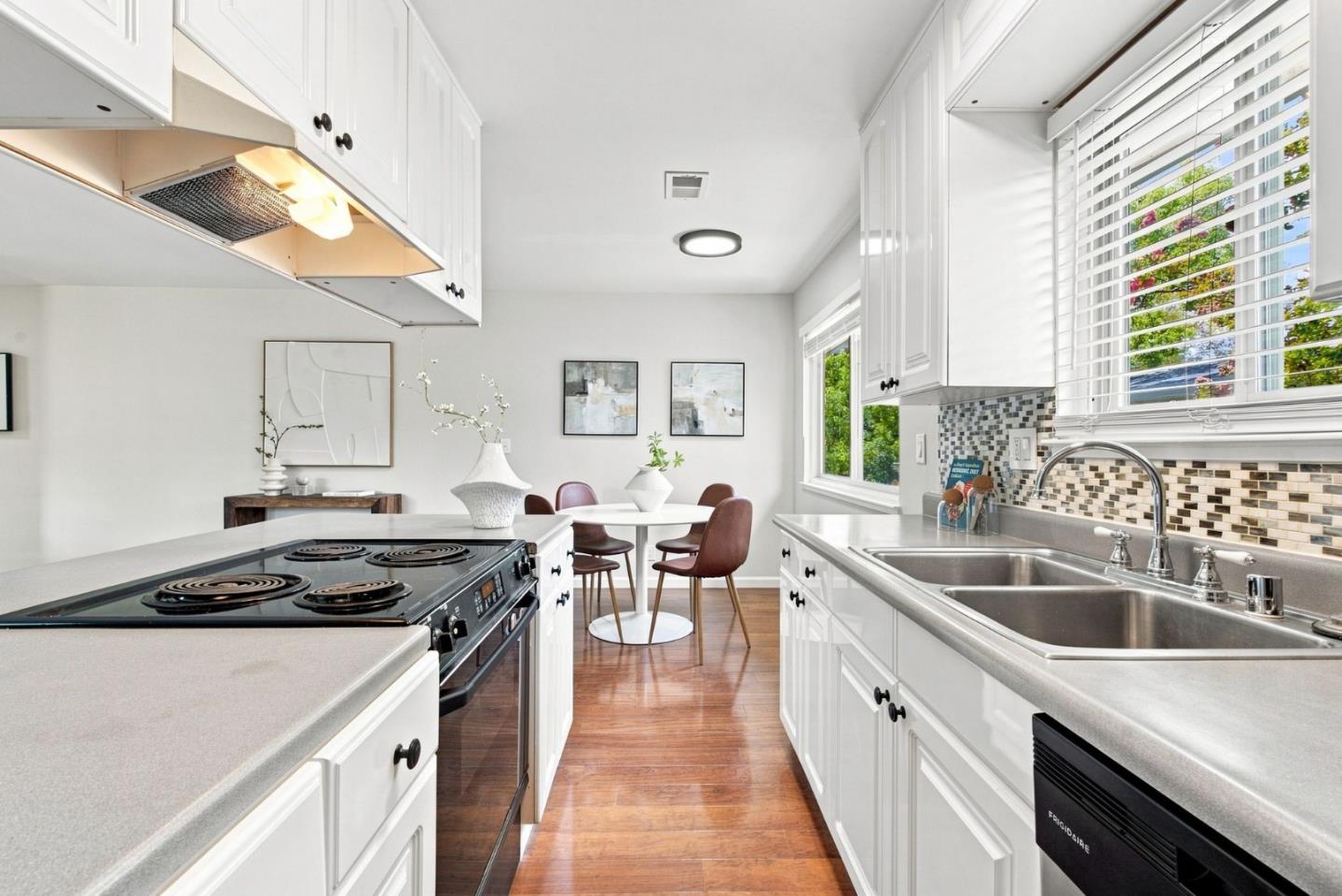 243 E Latimer AVE 4