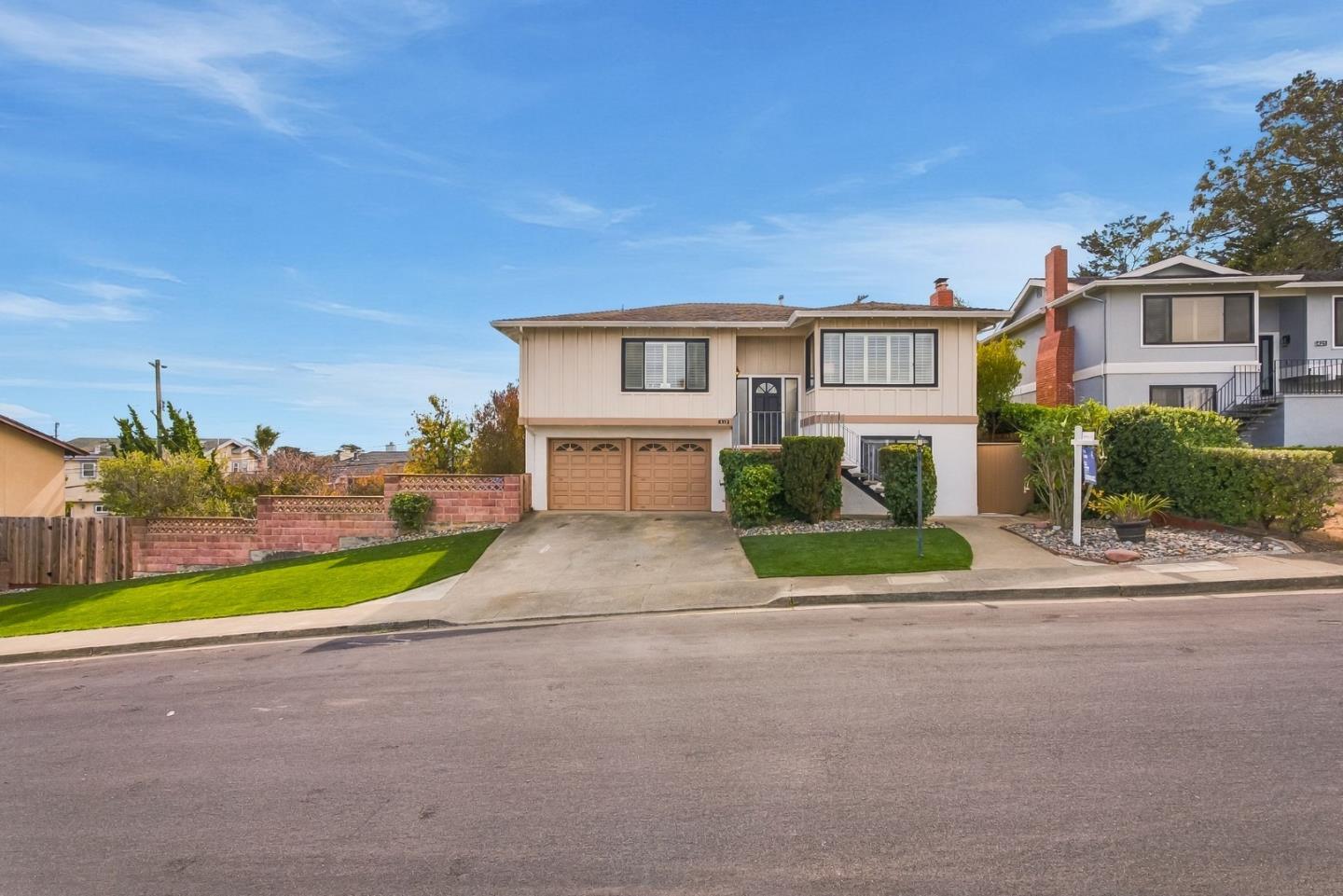417 Dianne CT
