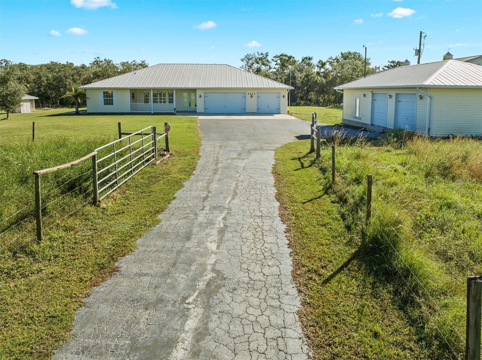 5420 SW COUNTY ROAD 769