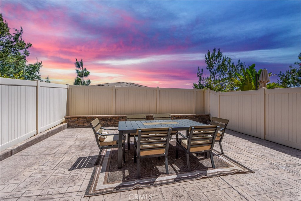 31929 Calle Luz