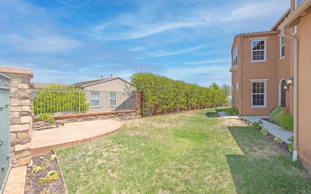 1217 Lookout Avenue